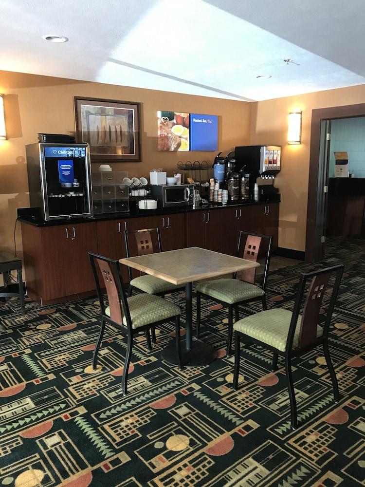 Comfort Inn טראוורס סיטי מראה חיצוני תמונה
