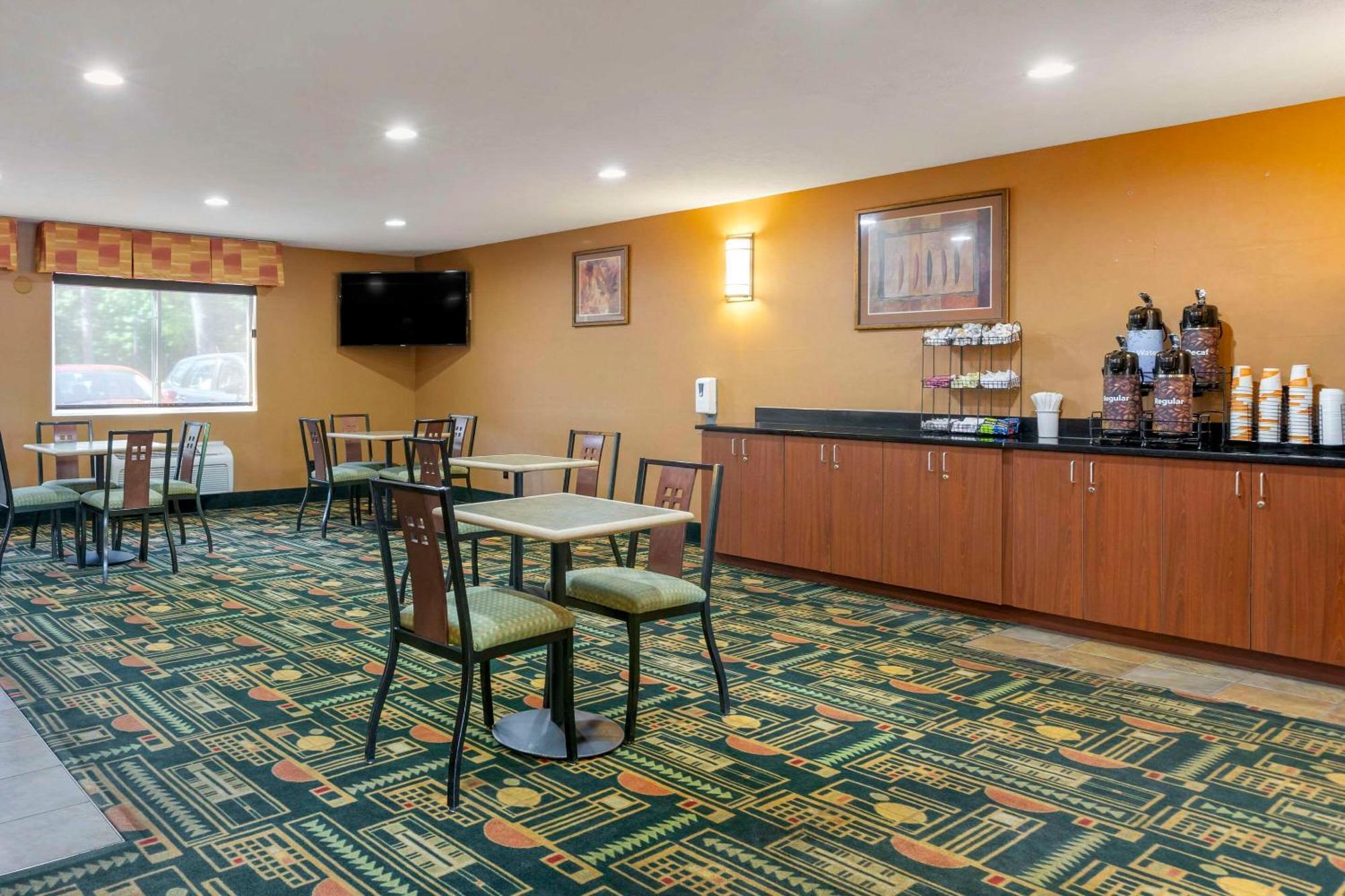 Comfort Inn טראוורס סיטי מראה חיצוני תמונה