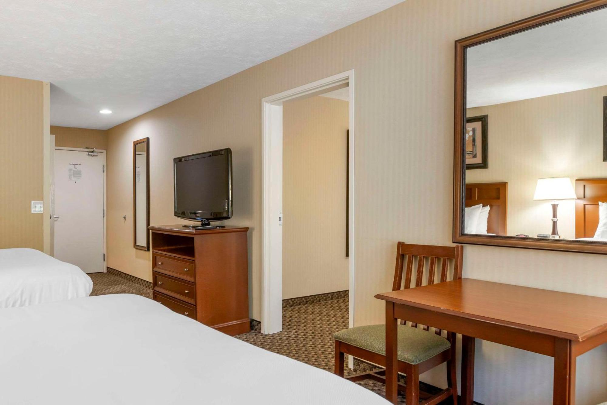 Comfort Inn טראוורס סיטי מראה חיצוני תמונה