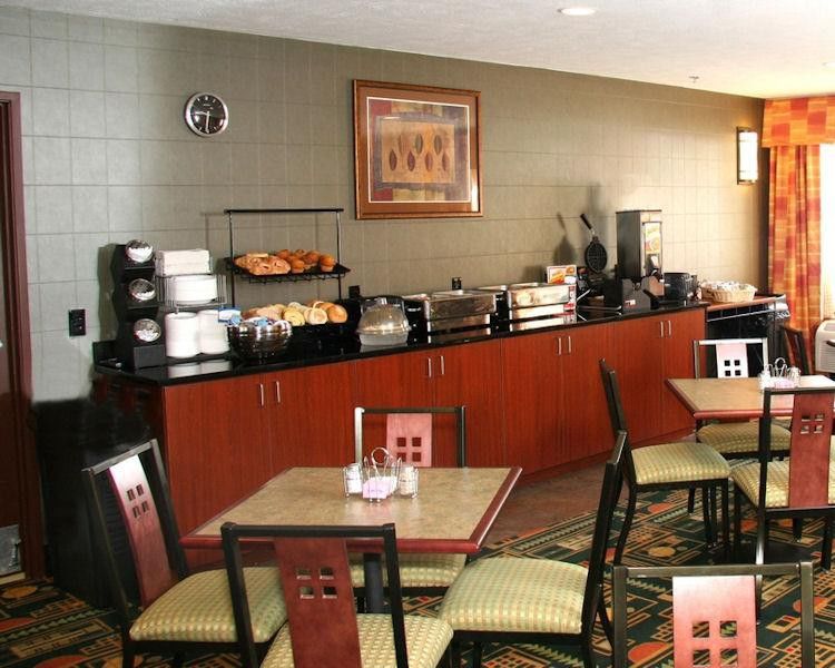 Comfort Inn טראוורס סיטי מראה חיצוני תמונה