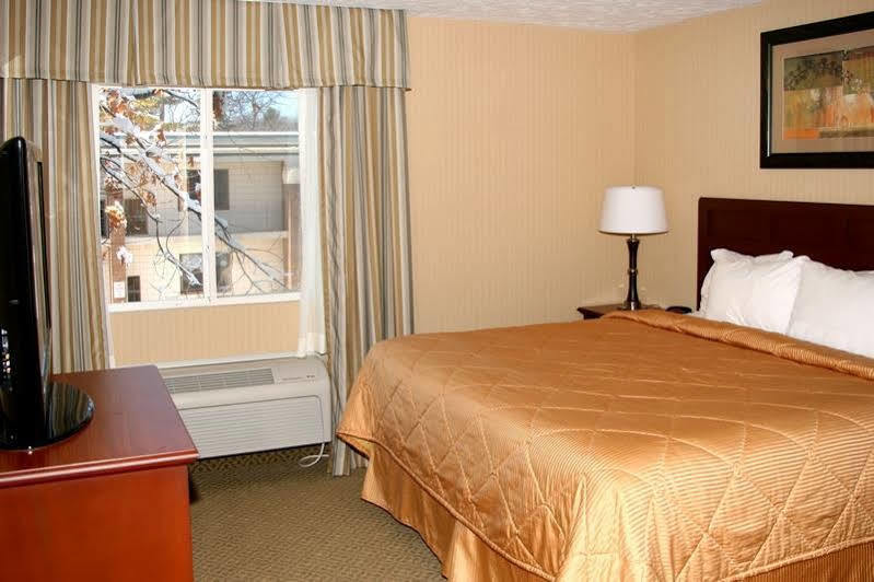 Comfort Inn טראוורס סיטי מראה חיצוני תמונה